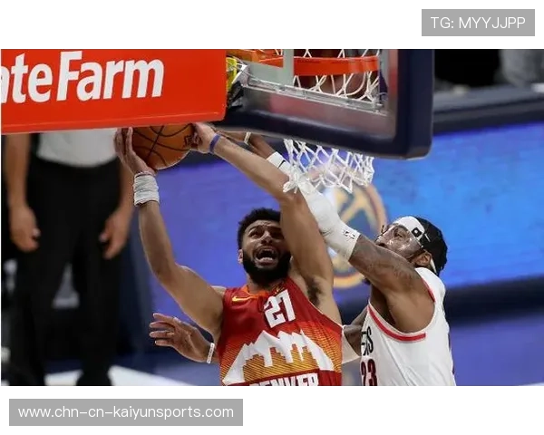 努尔基奇冲板补篮，太阳二次进攻起飞，努尔基奇防守水平